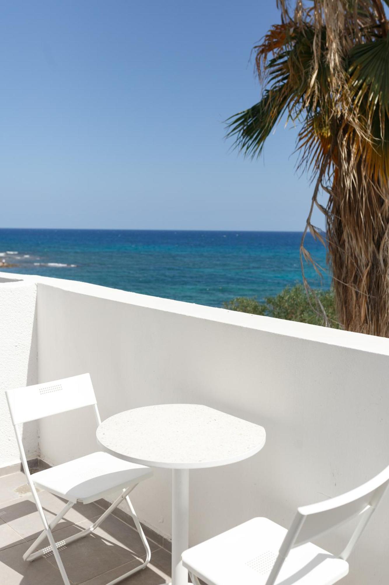 Azure Bay Hotel Ayia Varvara Eksteriør billede