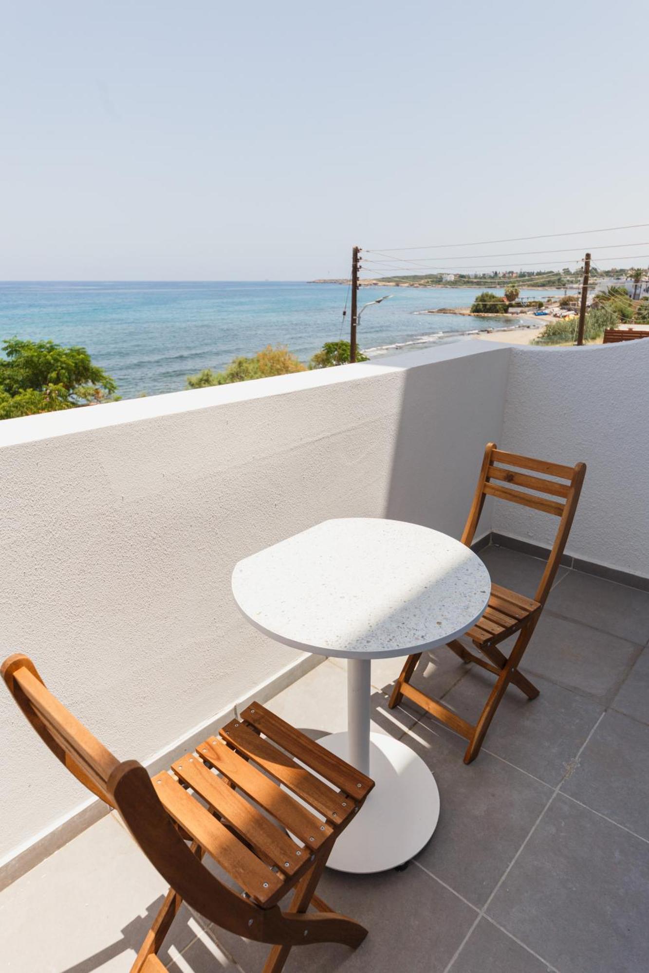 Azure Bay Hotel Ayia Varvara Eksteriør billede