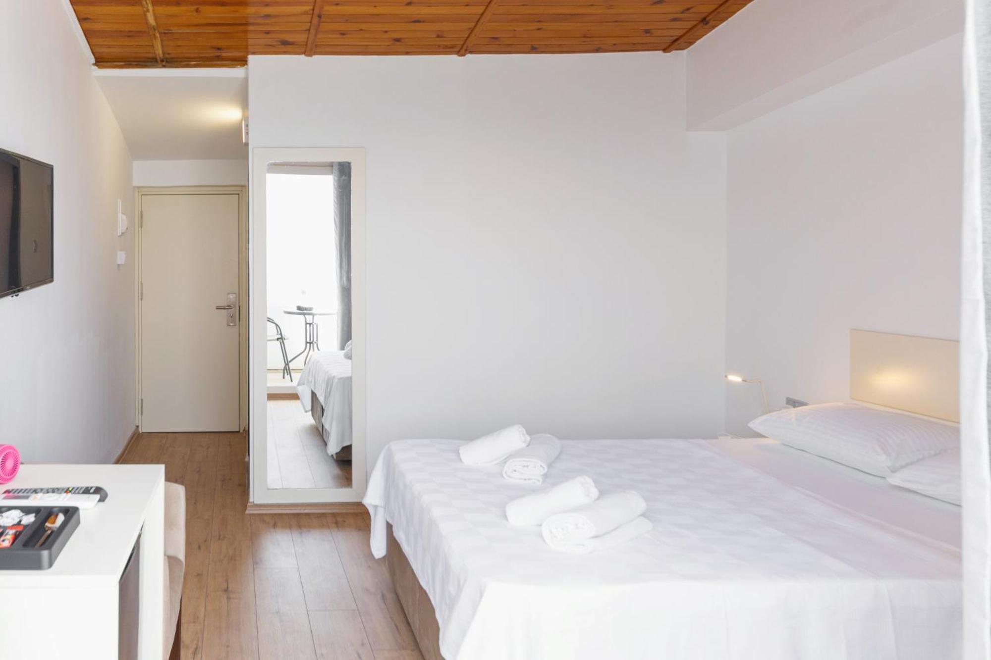 Azure Bay Hotel Ayia Varvara Eksteriør billede