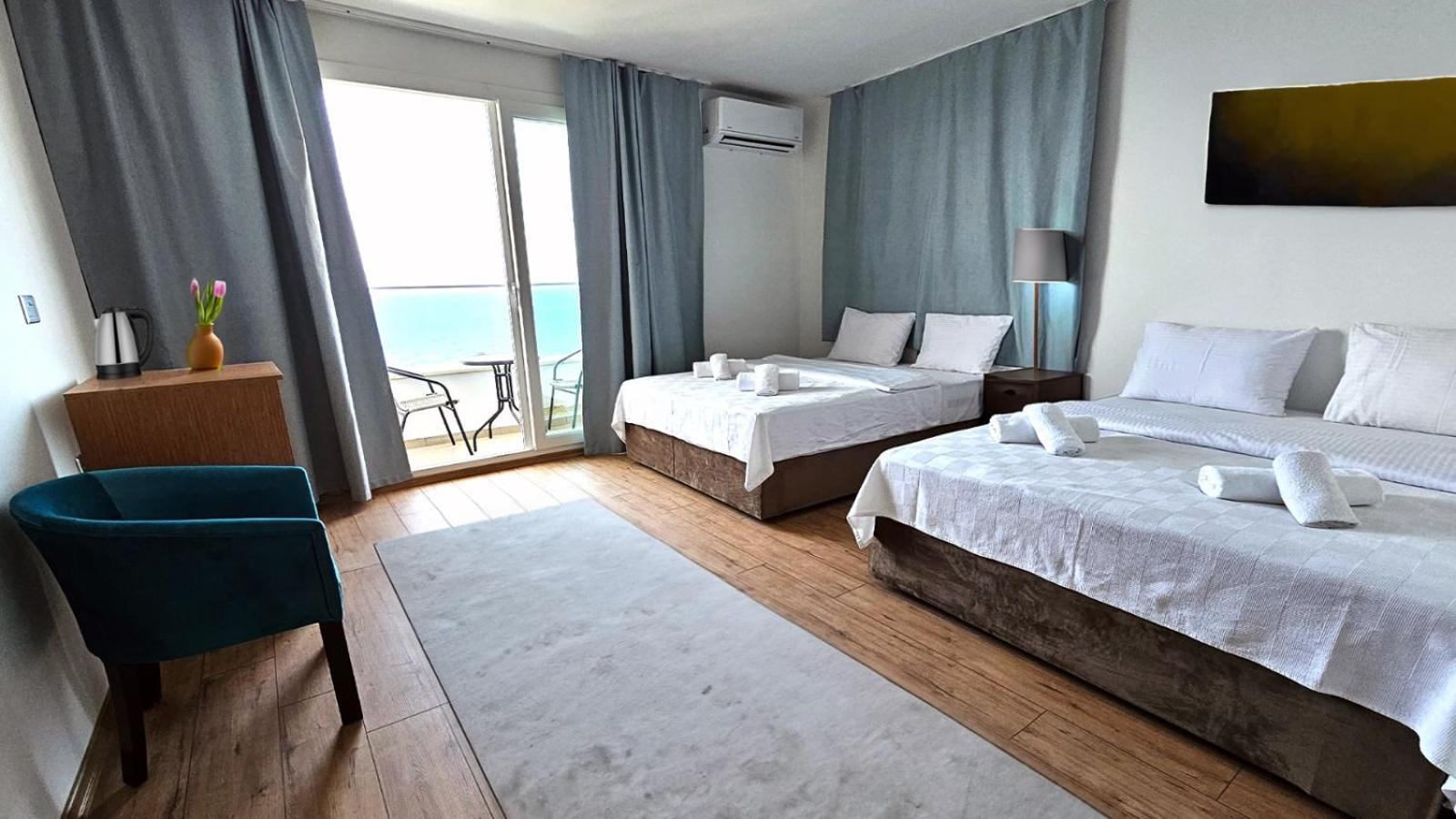 Azure Bay Hotel Ayia Varvara Eksteriør billede