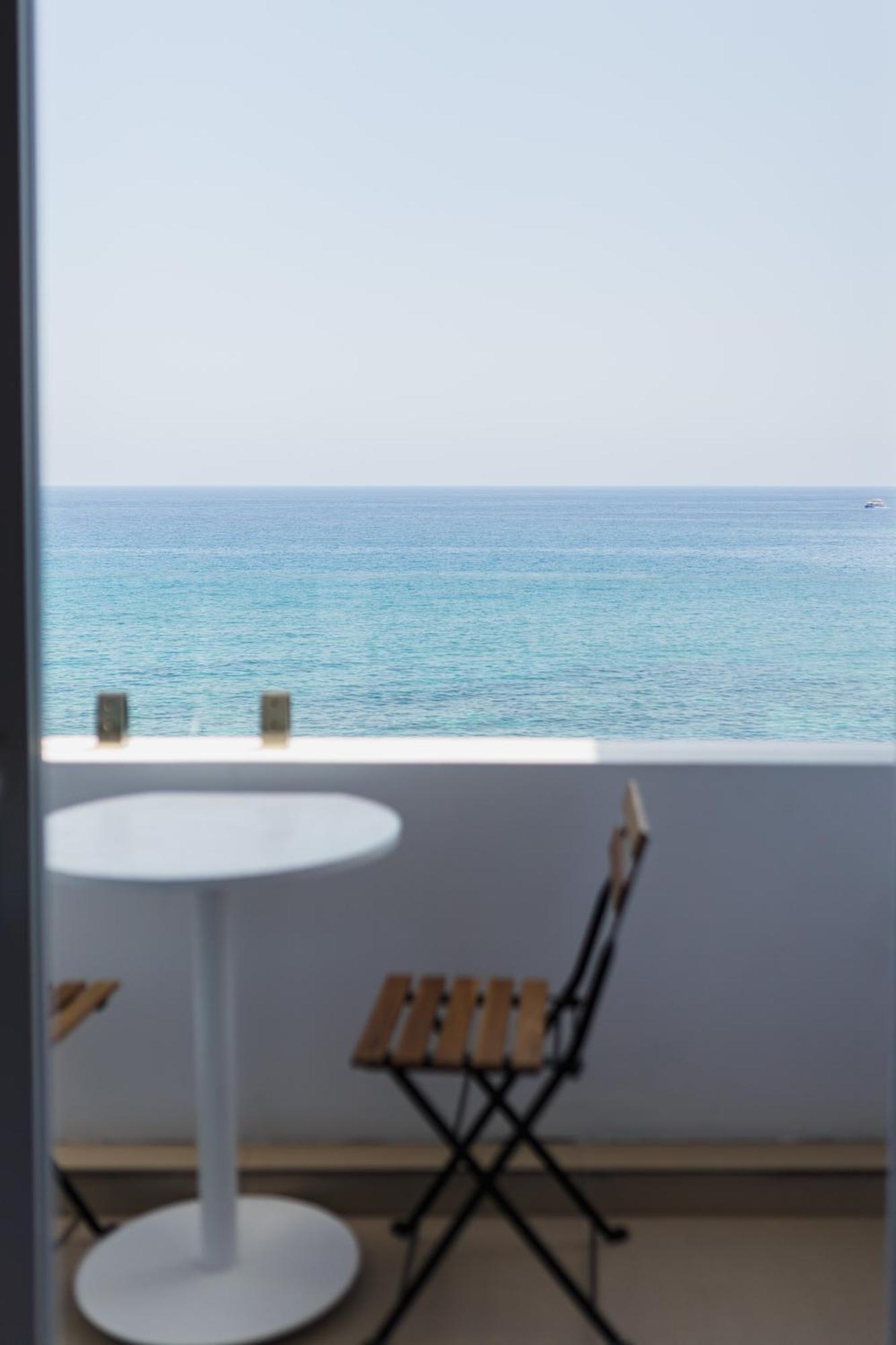 Azure Bay Hotel Ayia Varvara Eksteriør billede