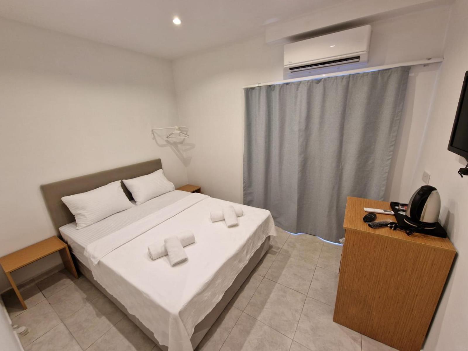 Azure Bay Hotel Ayia Varvara Eksteriør billede