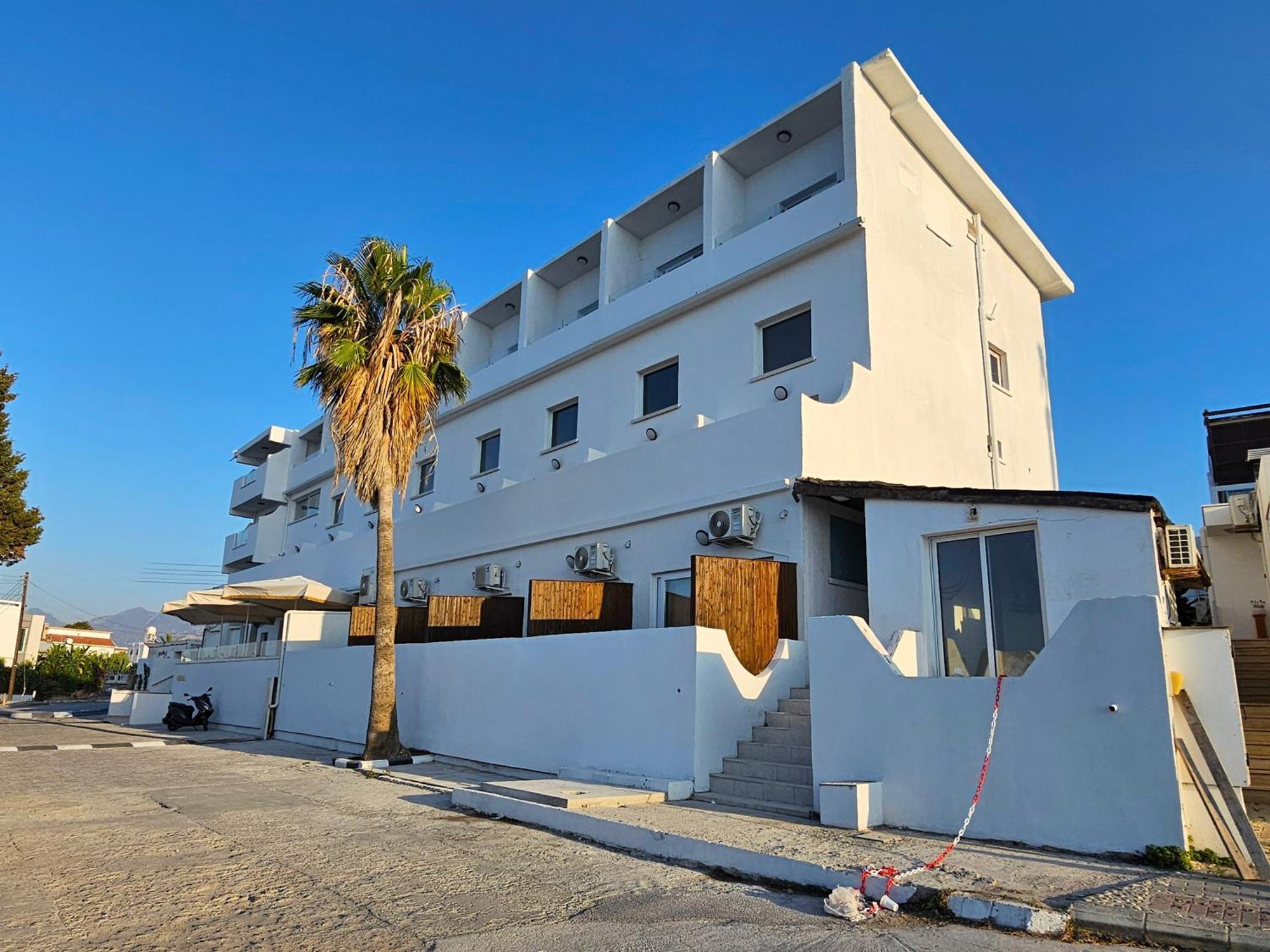 Azure Bay Hotel Ayia Varvara Eksteriør billede